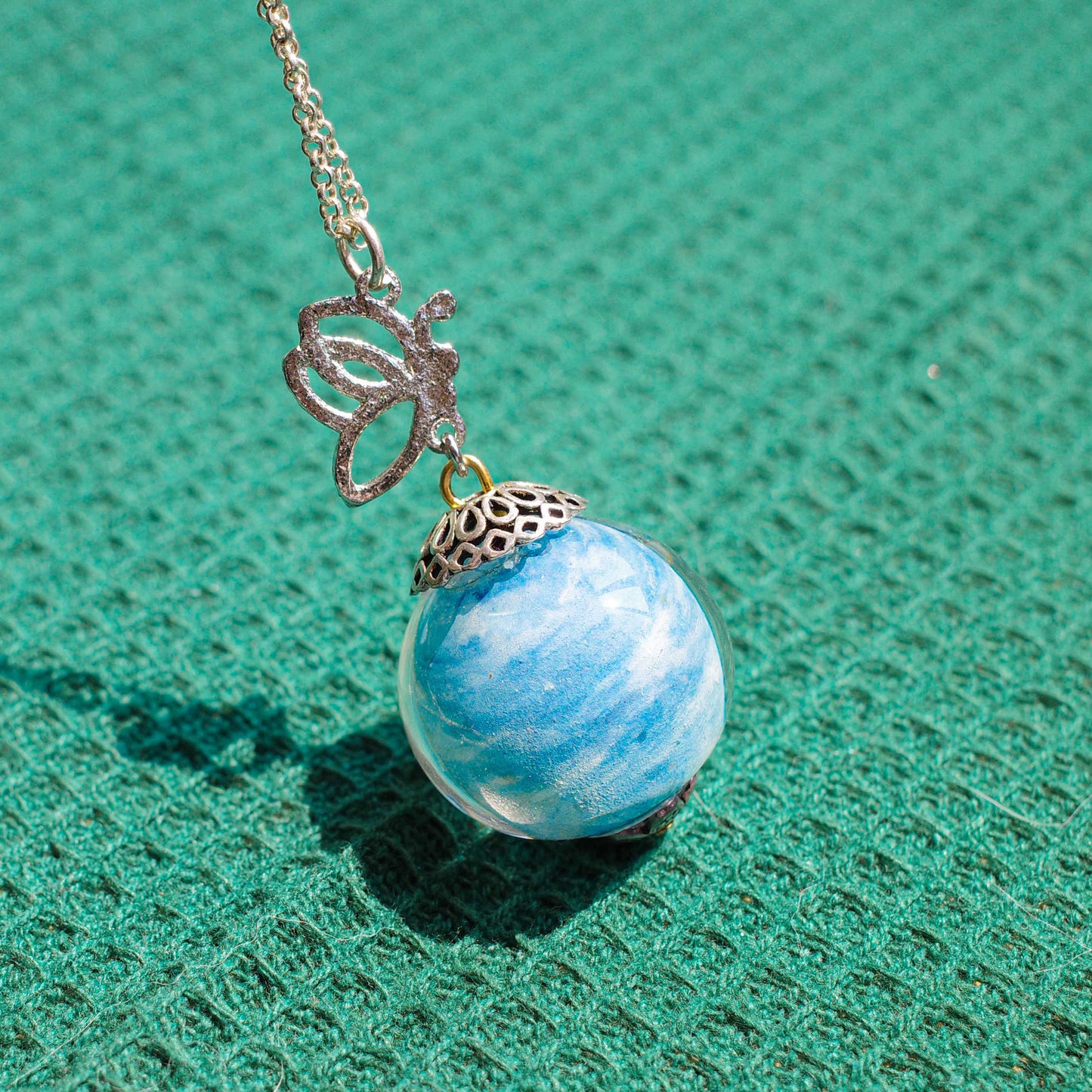 One-of-a-Kind | Mo-Q | Inner Painting Necklace | Sky Blue