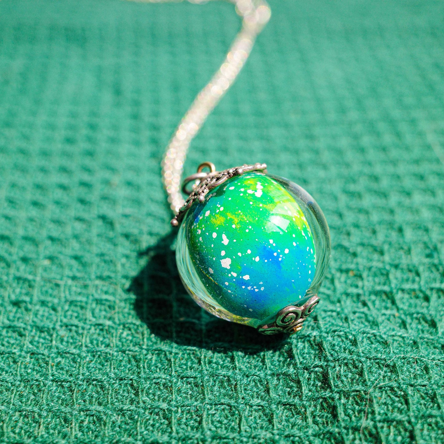 One-of-a-Kind | Mo-Q | Inner Painting Necklace | Pure Heart