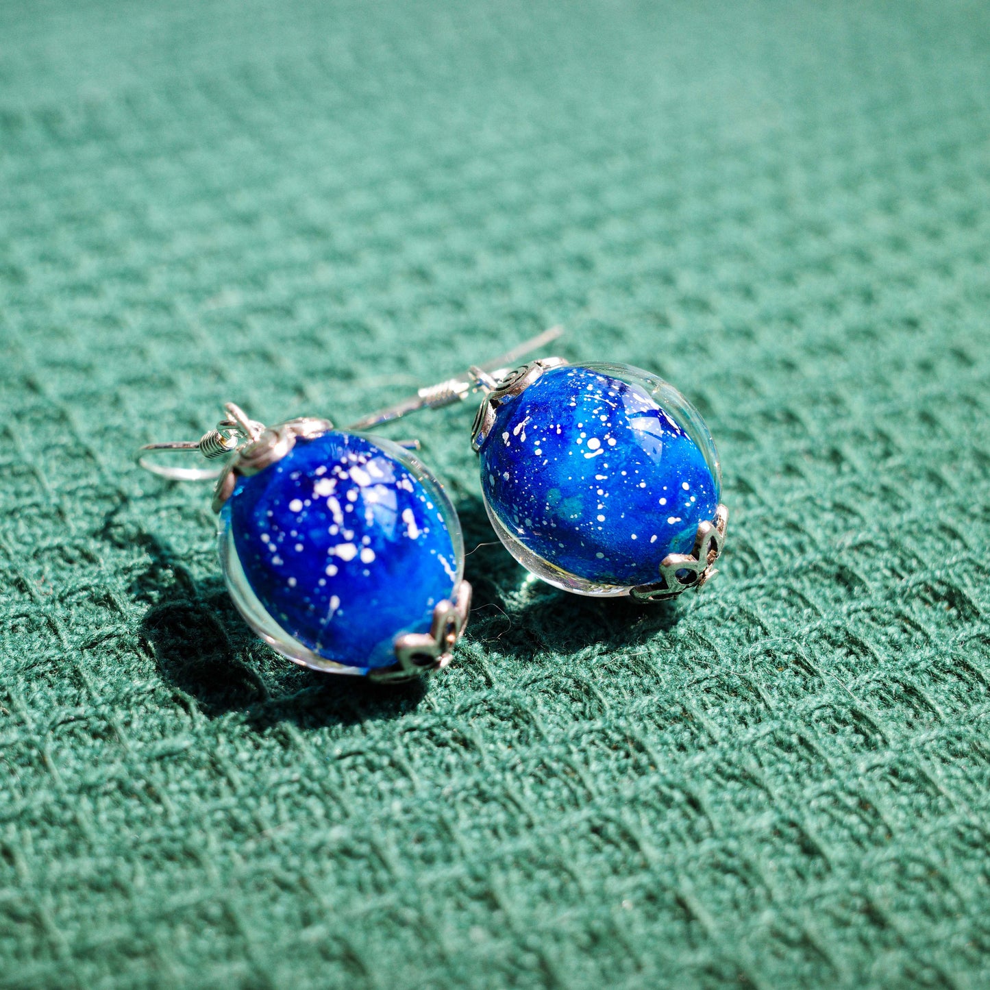 One-of-a-Kind | Mo-Q | Inner Painting Earrings | Starry Sky