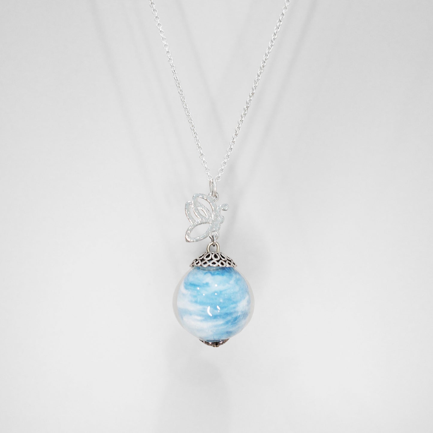 One-of-a-Kind | Mo-Q | Inner Painting Necklace | Sky Blue